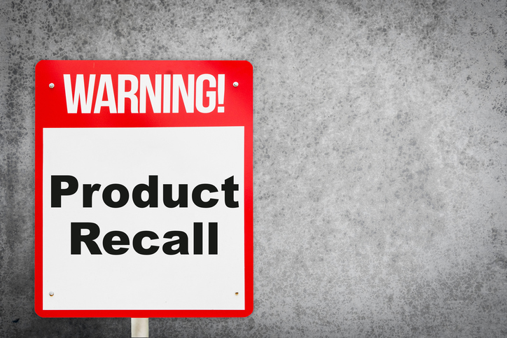 Commonly Recalled Consumer Products in Oklahoma: Tips From a Consumer Product Recall Attorney 1 Product Recall problem warning signage for production industry.