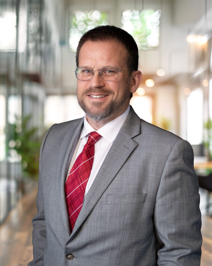 Christopher L. Brinkley 1 CLB OfficeBG